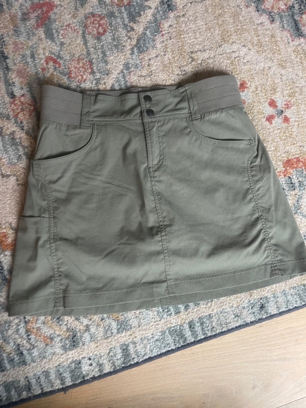Title Nine Clamber Hiking Skort Green Utility Outdoor size 4
